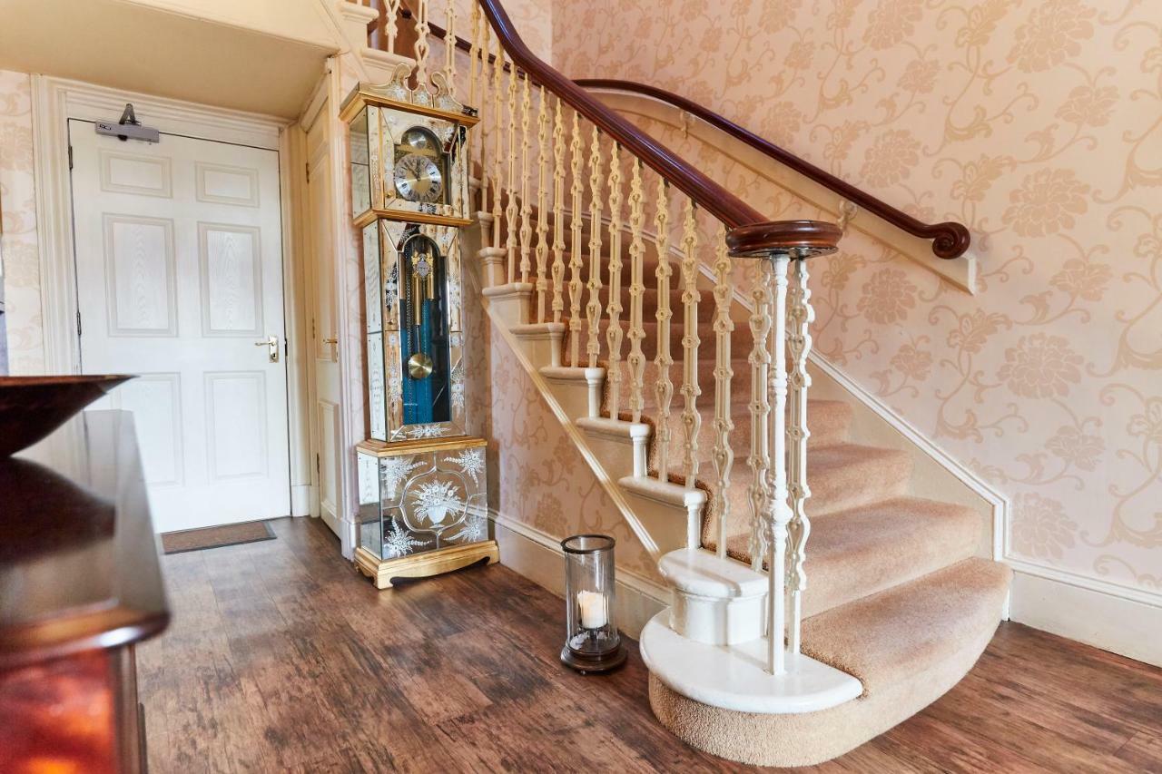 Coppice House Bed & Breakfast คาลเลนเดอร์ ภายนอก รูปภาพ